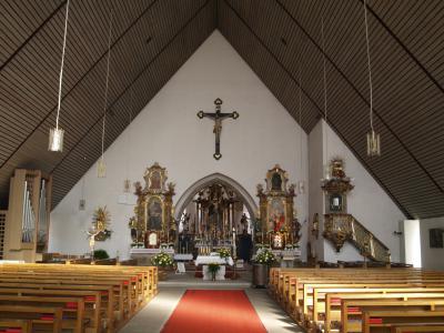 Pfarrkirche Miltach (Bild vergr&ouml;&szlig;ern)