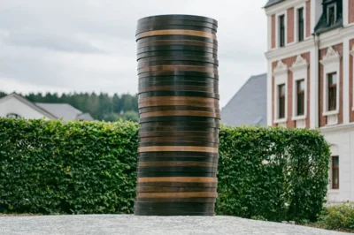 Sean Scully, Coin Stack 2; Courtesy: Sean Scully; Foto: Johannes Richter (Bild vergr&ouml;&szlig;ern)