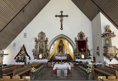 Pfarrkirche Miltach (Bild vergr&ouml;&szlig;ern)