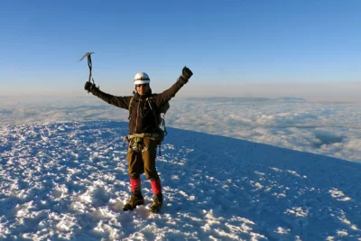 Bolivien - Illimani, Solo auf 6.439 m (Bild vergr&ouml;&szlig;ern)