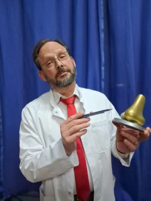 Prof. Postéll: Herr der Nasen und Bäuche