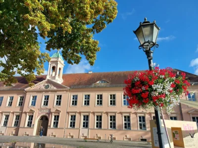 Das alte Gymnasium (Foto: Isabell Steigenberger)