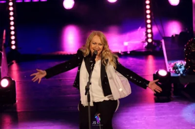 Nicole Live ©Joelle Seibert