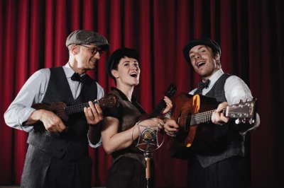 Stefan Pößiger, Charlotte Pelgen, Peter Jung (Bild vergr&ouml;&szlig;ern)