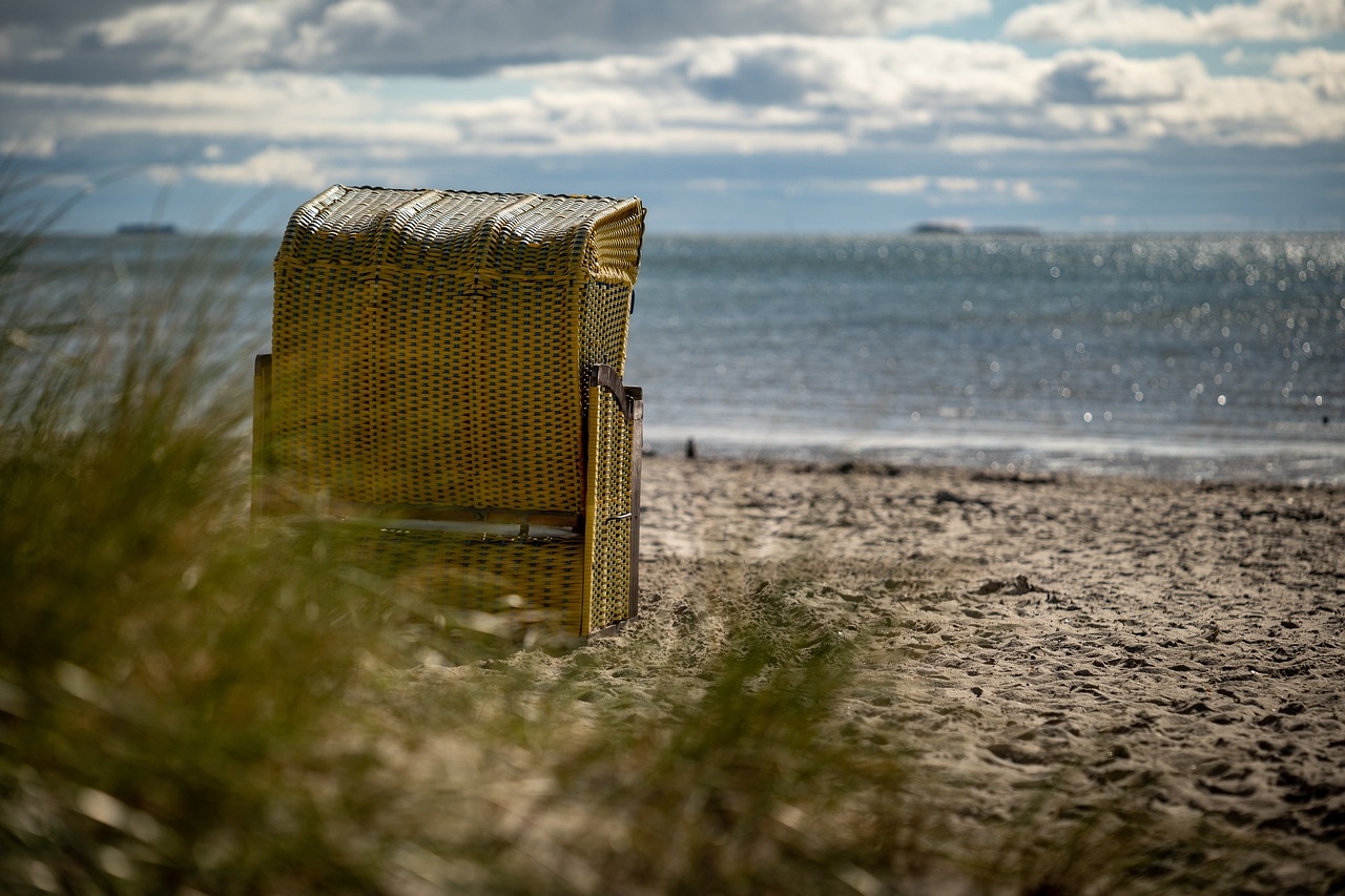 Strandkorb mit Meerblick | Bildrechte: pixabay.com / Henning Westerkamp