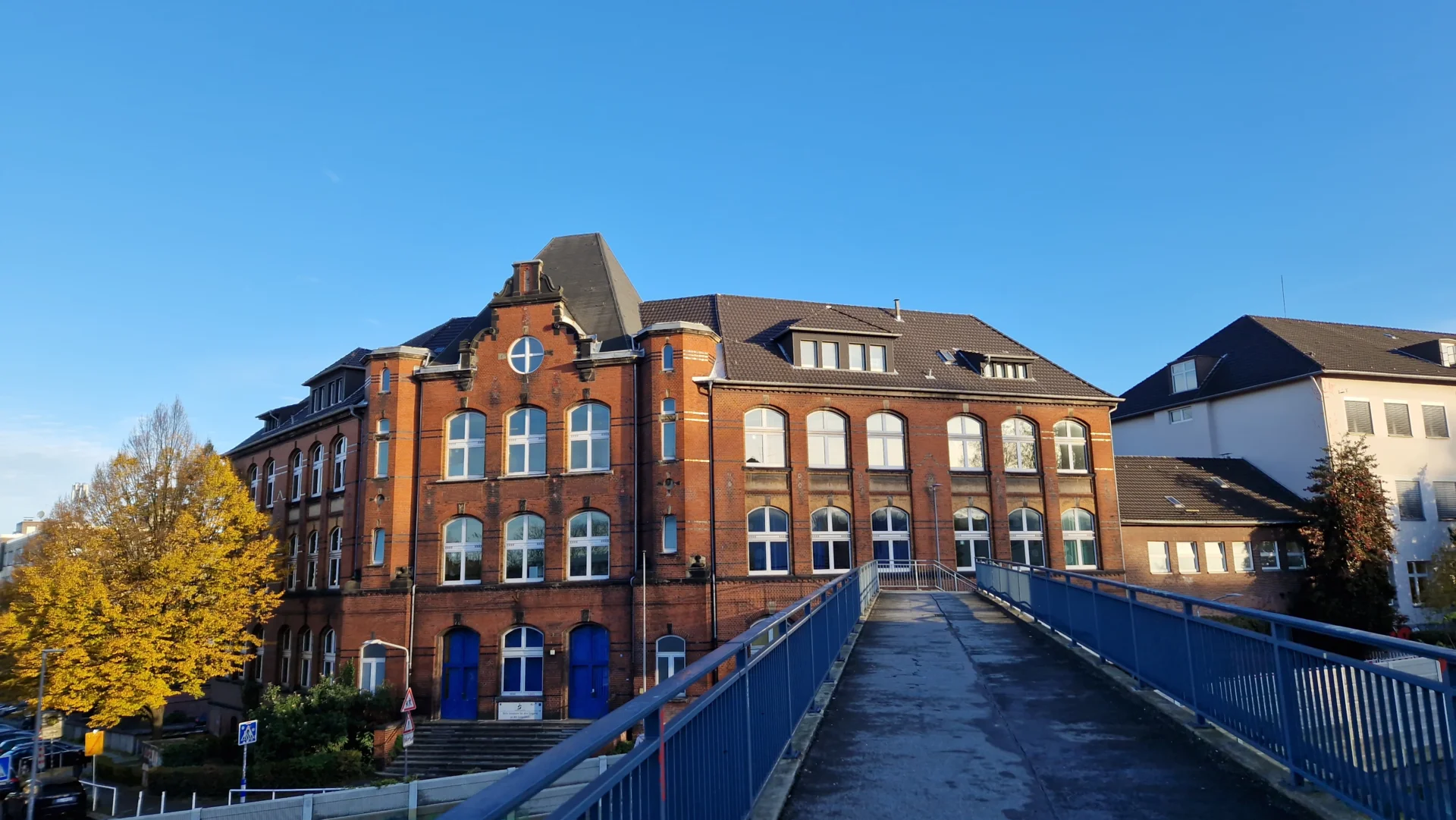 Gebäude