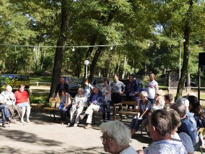 Foto des Albums: 6. Butzower Spaziergang - Ziel: ehemaliger Bahnhof (19.09.2016)