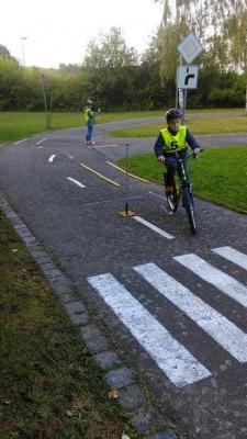 Foto des Albums: Radfahrausbildung 4. Klasse - 2. Teil