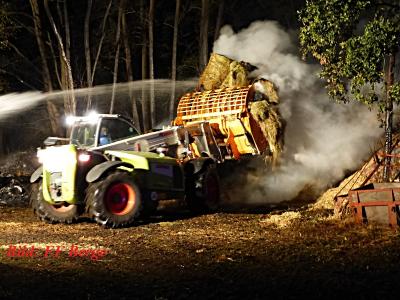Foto des Albums: Einsatz Strohlagerbrand Berge Dalvers
