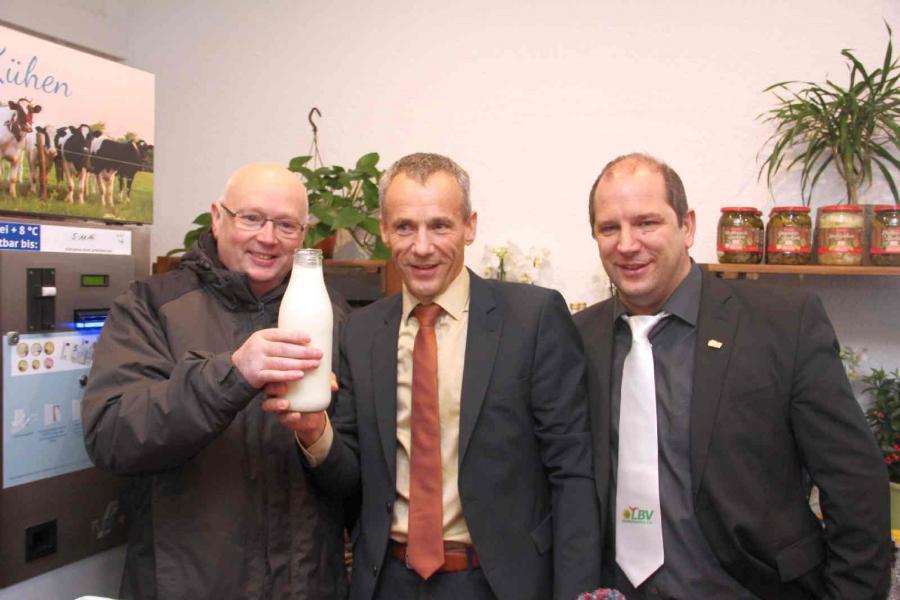 Bild: Frische Milch aus dem Automaten