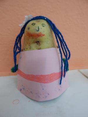 Foto des Albums: Kartoffelmännchen Klasse 3