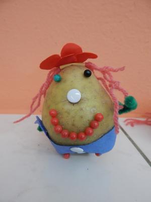 Foto des Albums: Kartoffelmännchen Klasse 3
