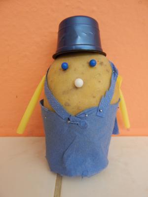 Foto des Albums: Kartoffelmännchen Klasse 3