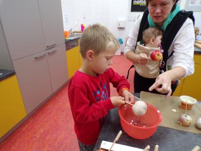 Foto des Albums: Früchtebasar Klasse 2a