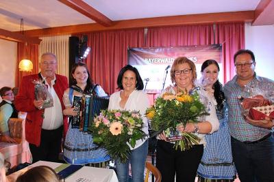 Foto des Albums: Bayerwald-Ladies präsentierten ihre 1. CD