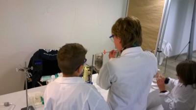 Foto des Albums: Die Klasse 6b in Kiel: Theorie zum Anfassen