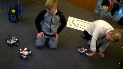 Foto des Albums: Die Klasse 6b in Kiel: Theorie zum Anfassen