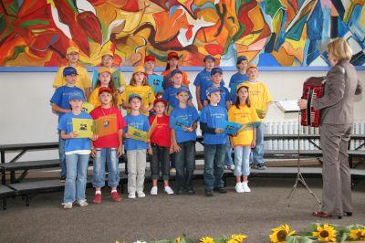 Foto des Albums: Einschulungsfeier an der GS Vier Jahreszeiten Egeln (01.09.2007)