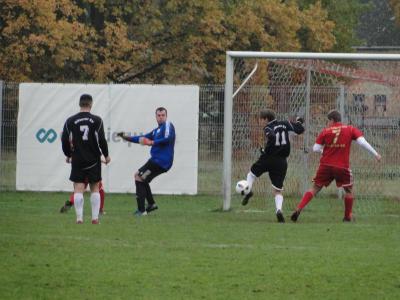 Foto des Albums: FC Falkenthaler Füchse II - Häsener SV II