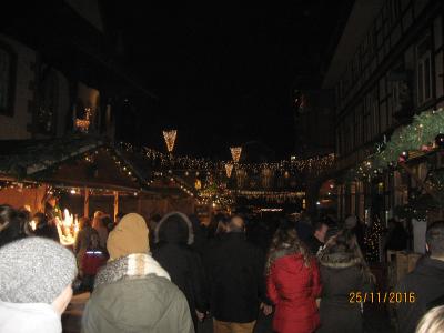 Stimmungsbild vom Weihnachtsmarkt  (Bild vergr&ouml;&szlig;ern)