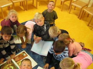 Foto des Albums: Besuch der Maxi Gruppe im Kindergarten Zielitz am 18.9.2007 (18. 09. 2007)