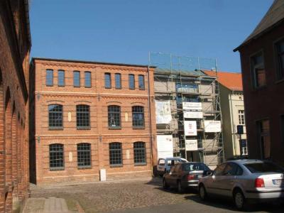 Foto des Albums: Stand der Bauarbeiten am neuen Verwaltungsstandort der Stadt Wittstock/Dosse (25.09.2007)