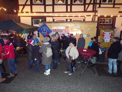 Foto des Albums: Adventsmarkt zum Adventssingen der Schulchöre in der Kirche Crivitz