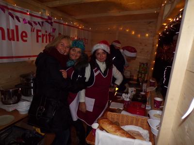 Foto des Albums: Adventsmarkt zum Adventssingen der Schulchöre in der Kirche Crivitz