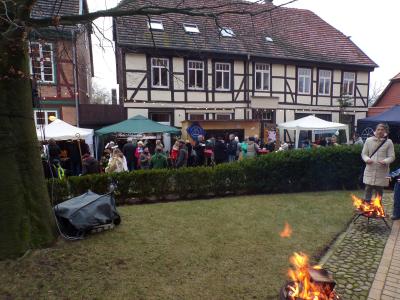 Foto des Albums: Adventsmarkt zum Adventssingen der Schulchöre in der Kirche Crivitz
