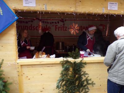 Foto des Albums: Adventsmarkt zum Adventssingen der Schulchöre in der Kirche Crivitz