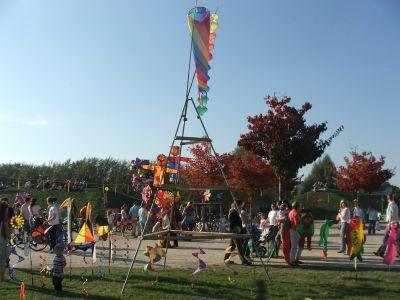 Foto des Albums: 6. Internationales Drachenfest im Volkspark Potsdam (22.09.2007)
