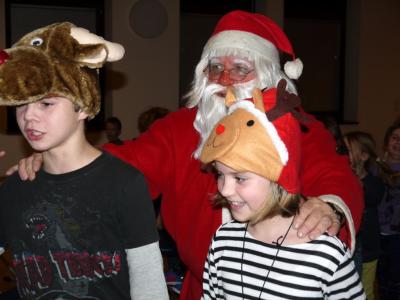 Foto des Albums: Kinderweihnachtsfest bei Blau-Weiss