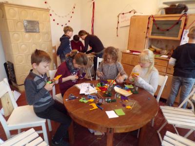 Foto des Albums: Weihnachtsprojekt der 4. Klassen im Forsthof Dümmer