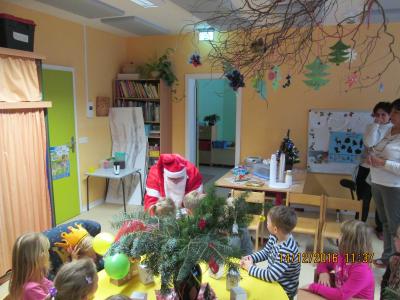 Foto des Albums: Weihnachtsmann in der Kita Fuchbau (14. 12. 2016)