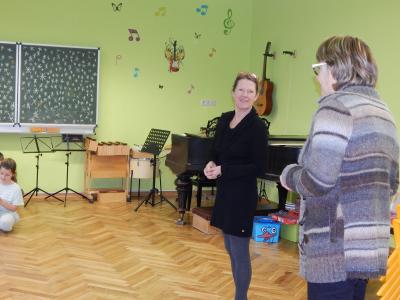 Foto des Albums: Eine Professorin an der Grundschule