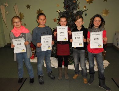 Bild: Erstplatzierte der Schulmathematikolympiade Klasse 4