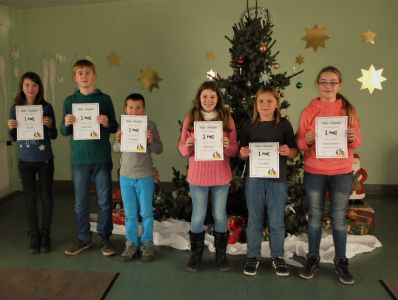 Bild: Erstplatzierte der Schulmathematikolympiade Klasse 6