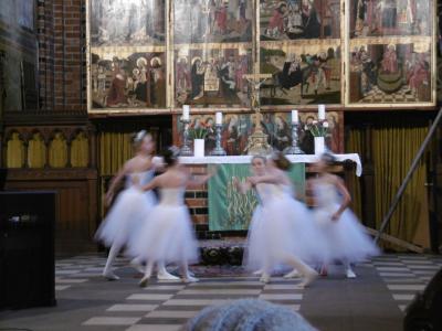 Foto des Albums: Vielfältige Programme zum Adventsmarkt in Parchim