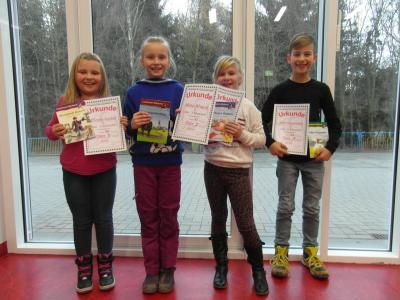 Foto des Albums: Lesewettbewerb in der Grundschule (19.12.2016)