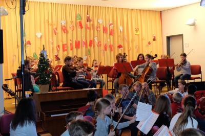 Foto des Albums: Weihnachtskonzert der Streicherklassen