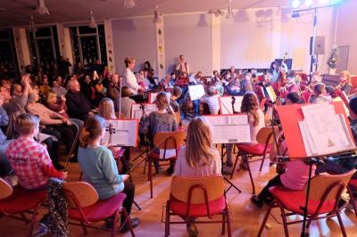 Foto des Albums: Weihnachtskonzert der Streicherklassen