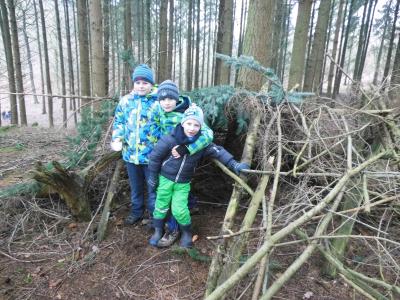 Foto des Albums: Weihnachtswanderung der Klassen 1c und 2c