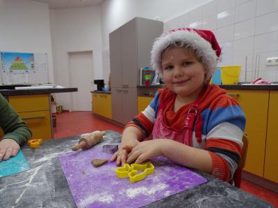 Foto des Albums: Weihnachtsprojekttag DFK 1