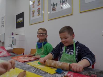 Foto des Albums: Weihnachtsprojekttag DFK 1