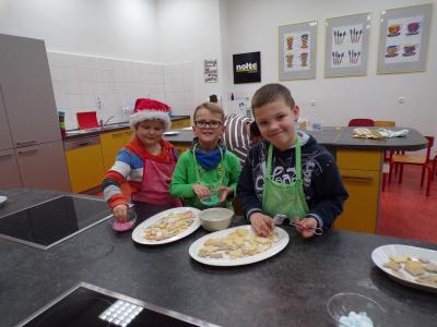 Foto des Albums: Weihnachtsprojekttag DFK 1