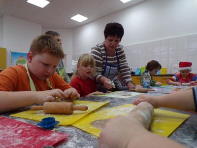 Foto des Albums: Weihnachtsprojekttag DFK 1