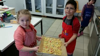 Foto des Albums: In der Weihnachtsbäckerei... (15.12.2016)