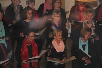 Foto des Albums: Adventskonzert in der St. Barbara-Kirche Lindhorst