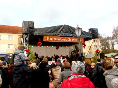 Foto des Albums: Theaterauftritt auf dem Adventsmarkt (27.11.2016)