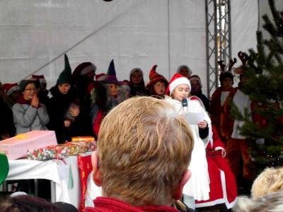 Foto des Albums: Theaterauftritt auf dem Adventsmarkt (27.11.2016)